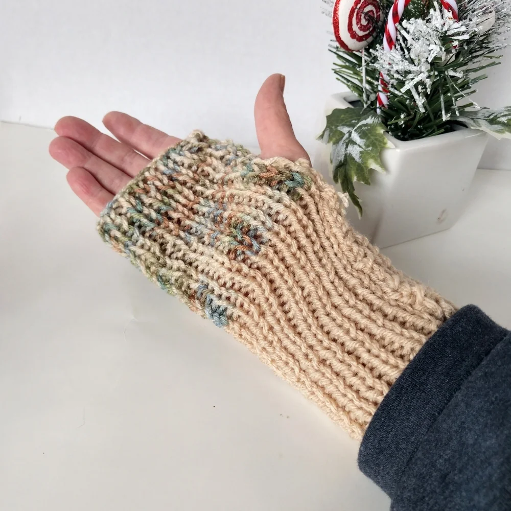 Gloves Fingerless Hand Crafted Tan Blue Green Knit Boho Winter Essential